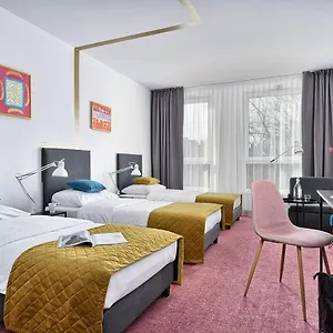 3* Hotel Arche Geologiczna